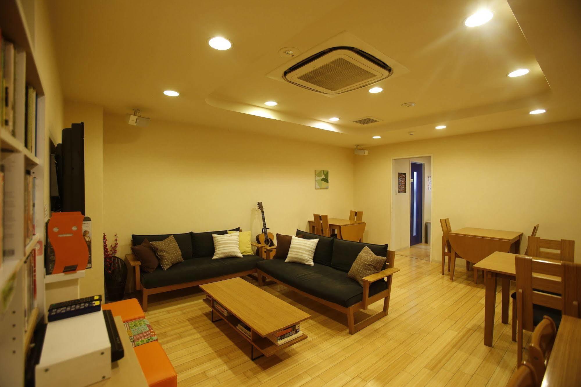 K'S House Hiroshima - Travelers Hostel Bagian luar foto